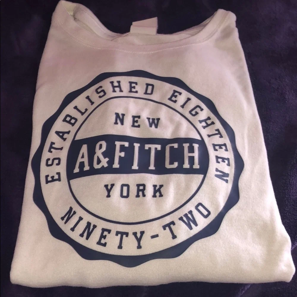 Cream A&F pullover - Picture 1 of 2